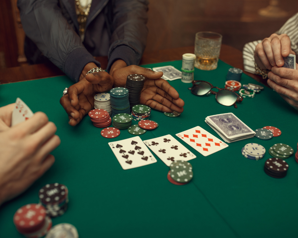 Como Jogar Poker: Guia Essencial para Iniciantes